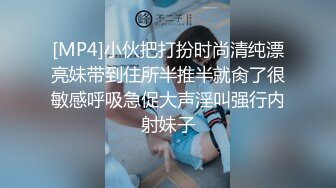 ★☆全网推荐☆★重磅推荐抖音网红转型【Eleven_xuan】小妹妹长得很漂亮清秀，不是那种油爆爆很风骚的，算是一股清流，浴室洗澡、露穴、脸穴2 (7)