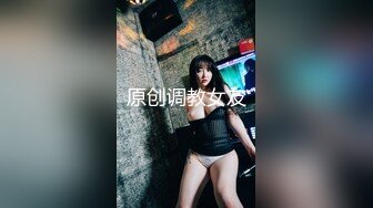 餐厅女厕全景偷拍多位撅着屁股尿尿的少妇