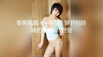 新晋约炮达人【Z先生探花】12.22，勾搭按摩店技师多人运动，双飞轮操极品身材SS姐妹花，无套抽插，双凤争屌.